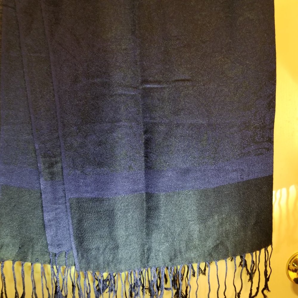 Pashmina Silk Blend Paisley Jacquard Dark Blue/Black | Elegant Shawl - Picture 6 of 16